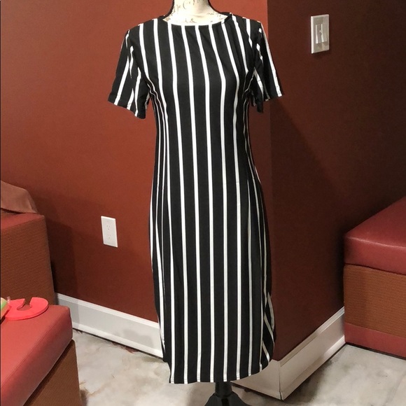 LAST 3‼️BLACK Vertical Striped- Dress - Picture 8 of 8